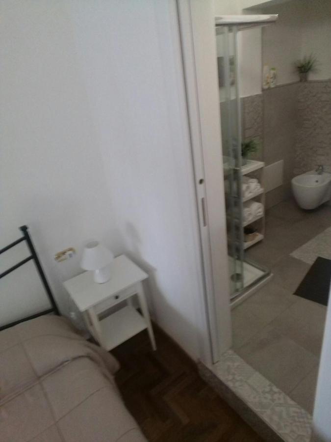 Toledo Street B&B Наполи Екстериор снимка