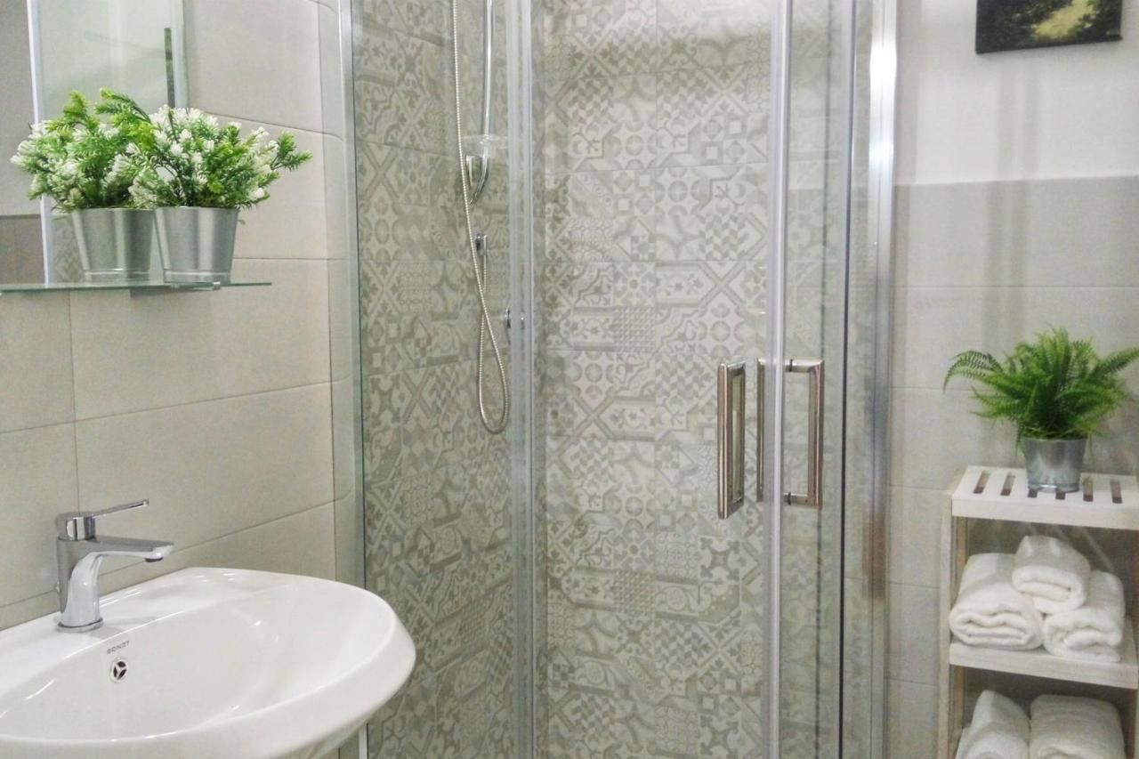 Toledo Street B&B Наполи Екстериор снимка